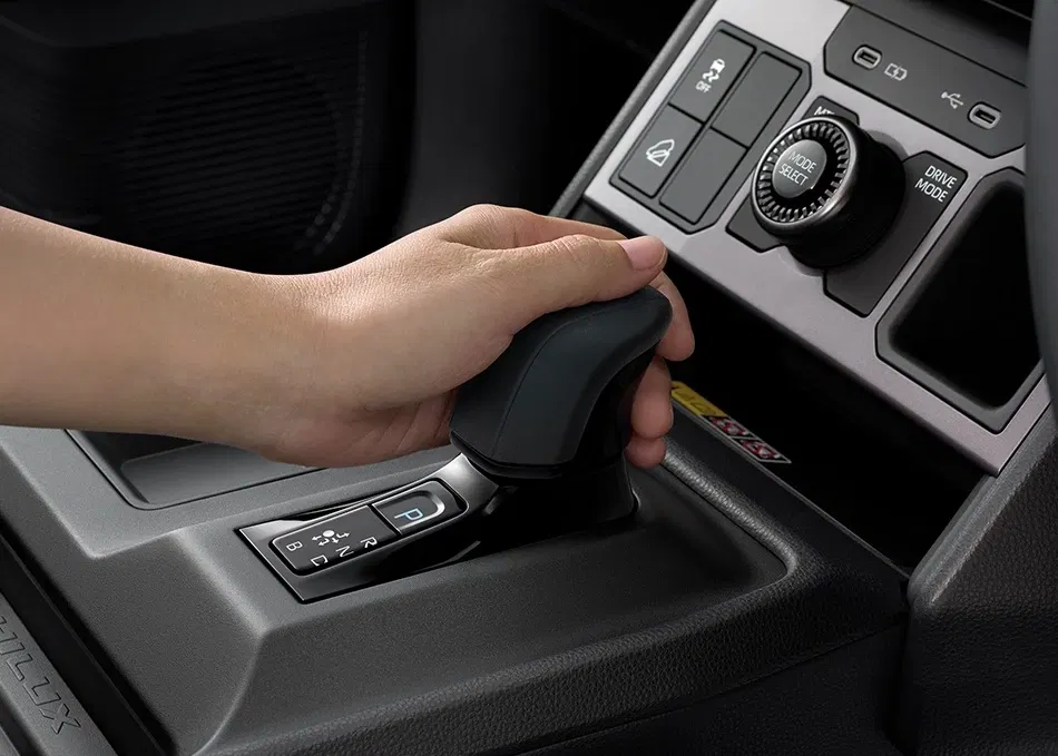 TOYOTA TRAVO e ราคา 1,491,000 บาท BEV ผ่อนเริ่ม 15,900 บาท TOYOTA TRAVO e ราคา 1,491,000 บาท BEV ผ่อนเริ่ม 15,900 บาท